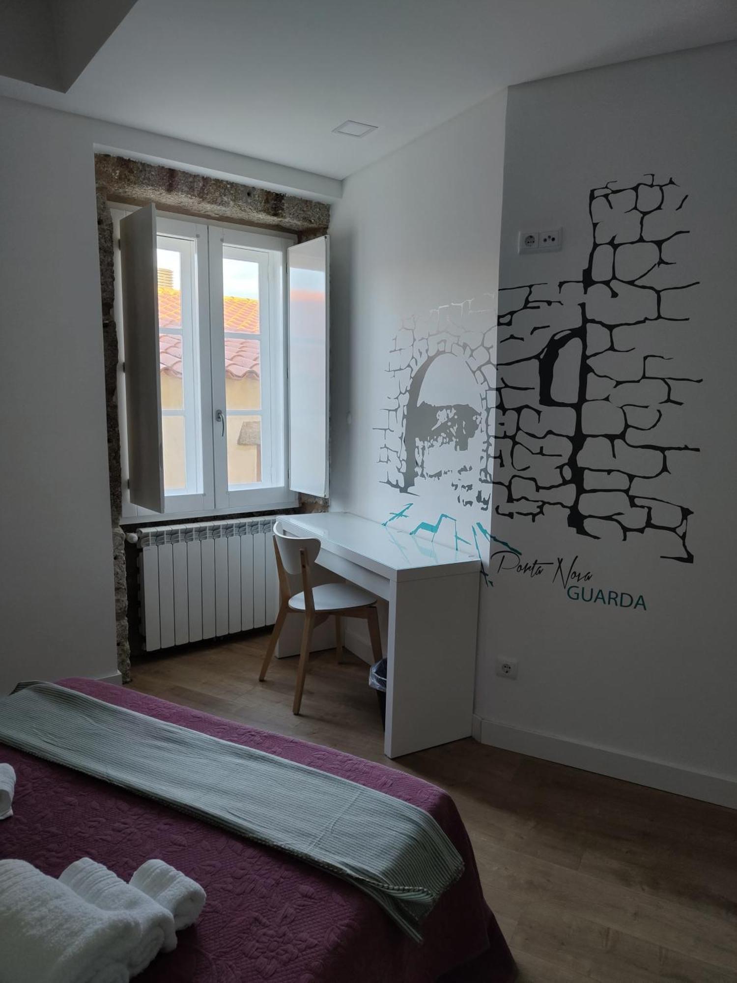 Urbe Sanchina - Hostel & Suites غوآردا المظهر الخارجي الصورة
